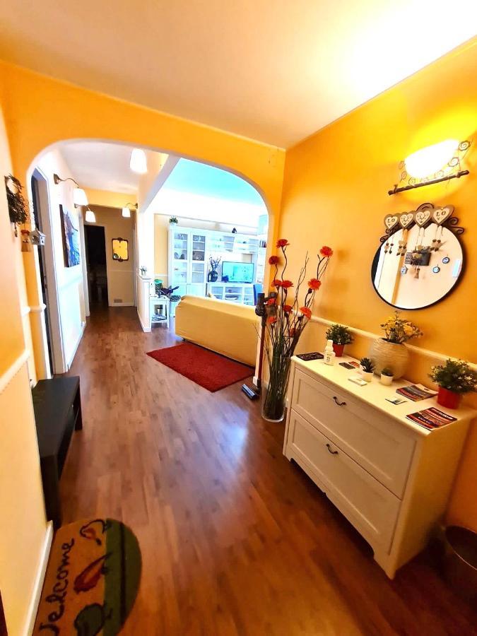 La Maison Blanche Apartment
