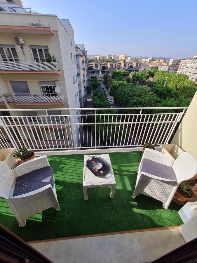 La Maison Blanche Apartment *