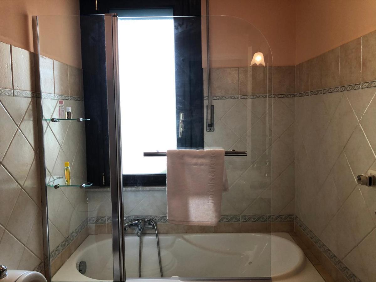 La Maison Blanche Apartment
